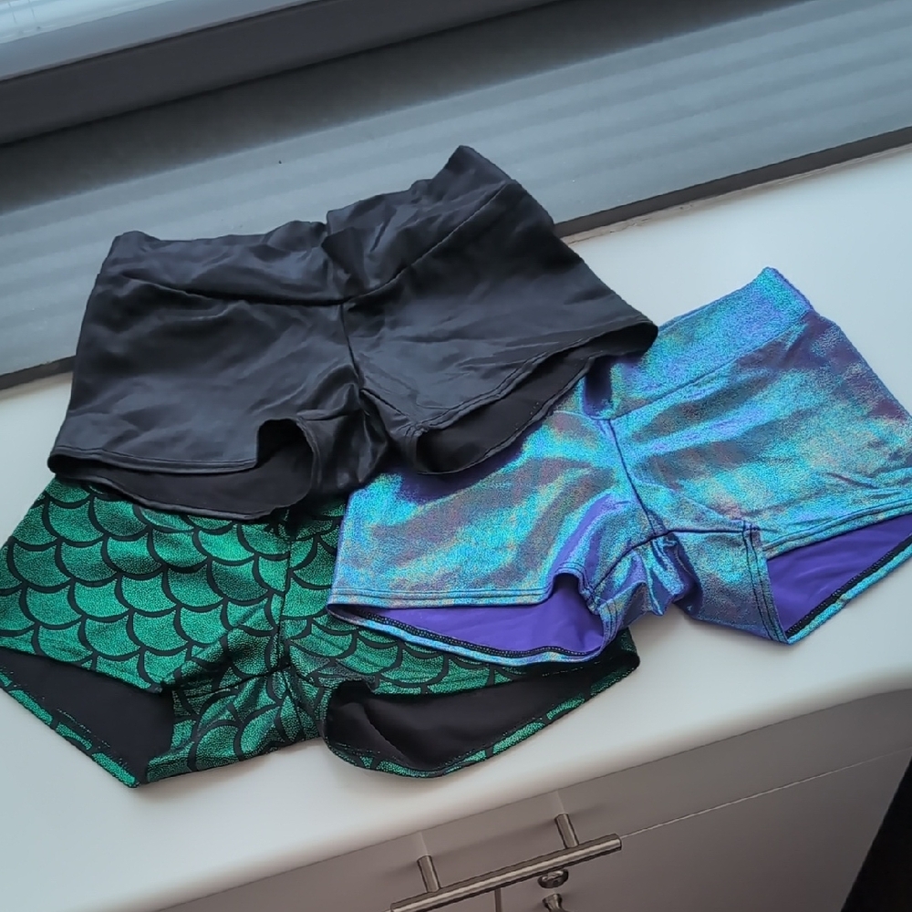 Coquetry Low Rise Shorts Trio - Black, Green Mermaid Scales, Moonstone Size S